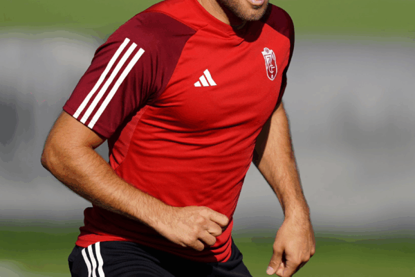 Fortuna Düsseldorf, Shon Weissman Transferinden Vazgeçti